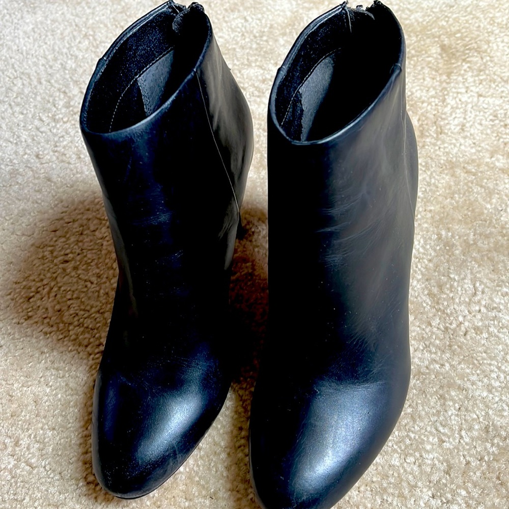 Sam Edelman heel shoe